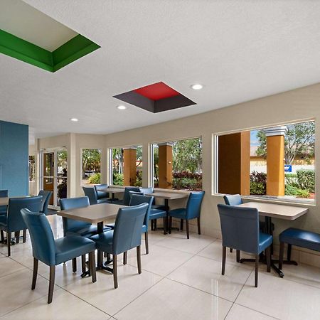 Quality Inn Sarasota I-75 Vamo Exterior photo