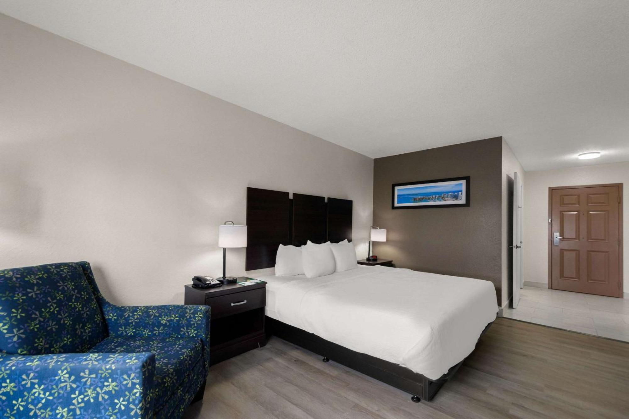 Quality Inn Sarasota I-75 Vamo Exterior photo