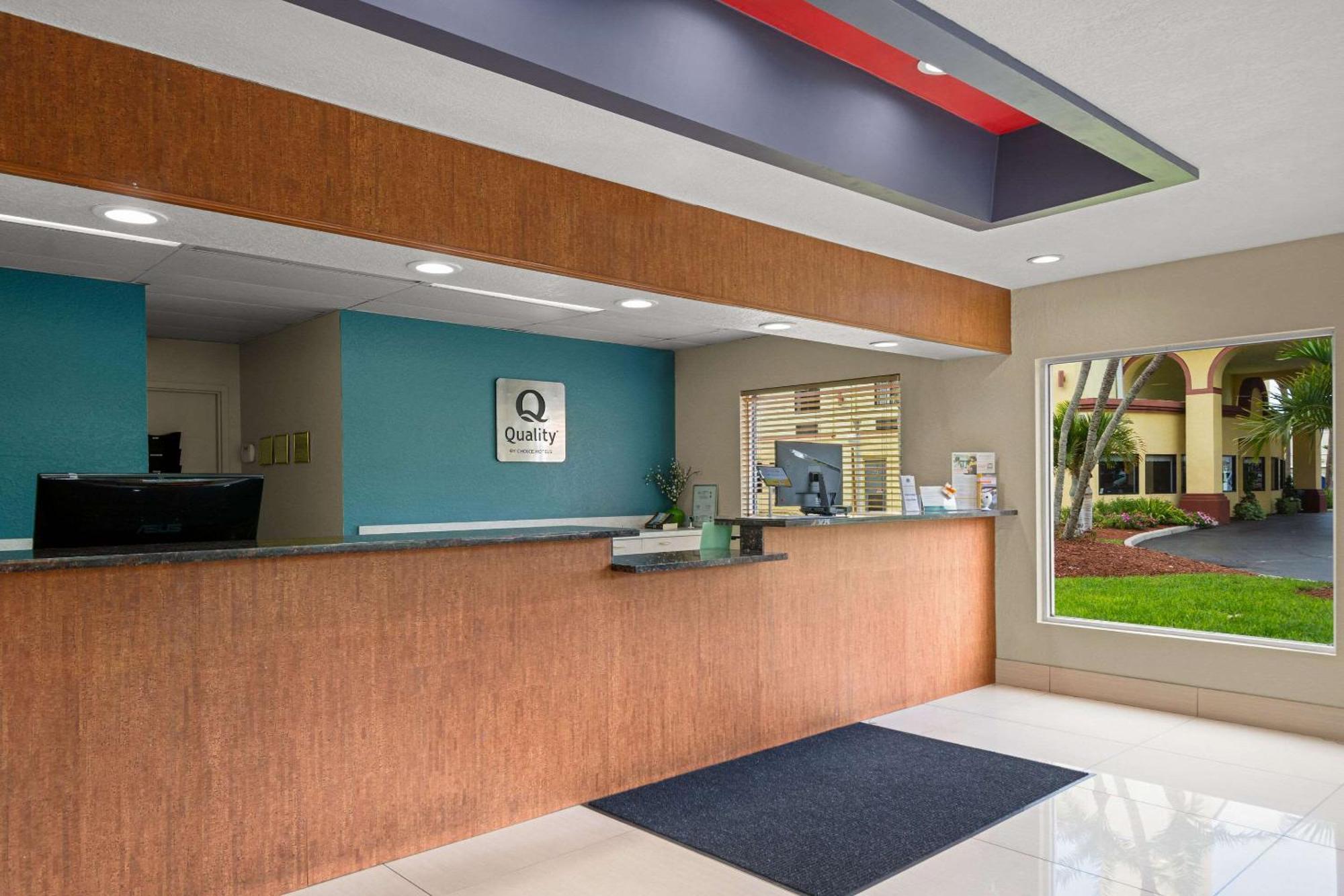 Quality Inn Sarasota I-75 Vamo Exterior photo