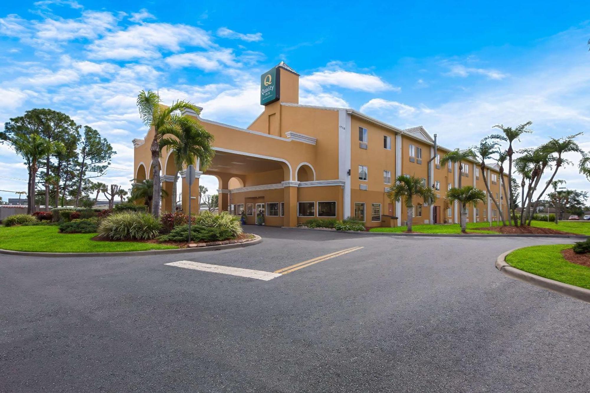 Quality Inn Sarasota I-75 Exterior photo