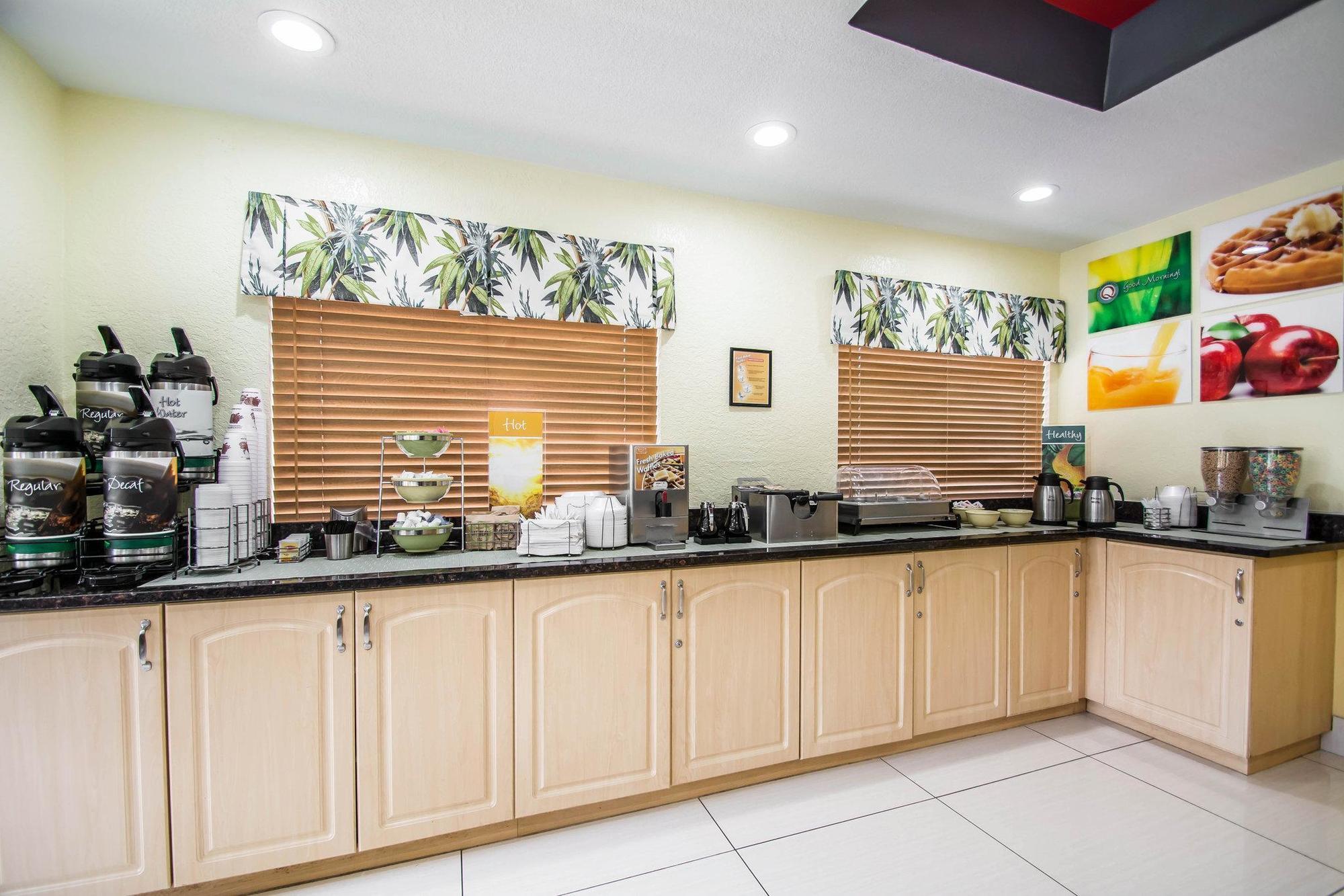 Quality Inn Sarasota I-75 Vamo Exterior photo