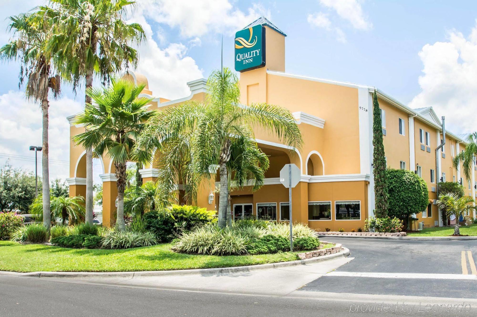 Quality Inn Sarasota I-75 Exterior photo