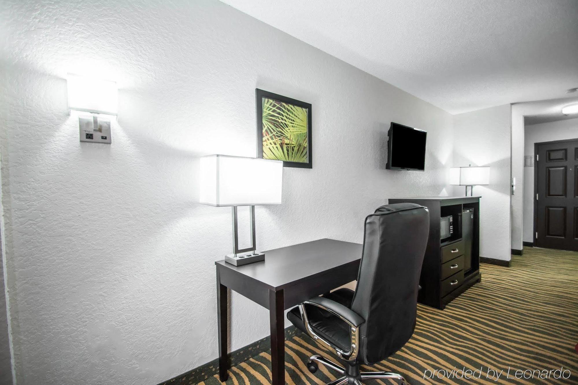 Quality Inn Sarasota I-75 Vamo Exterior photo